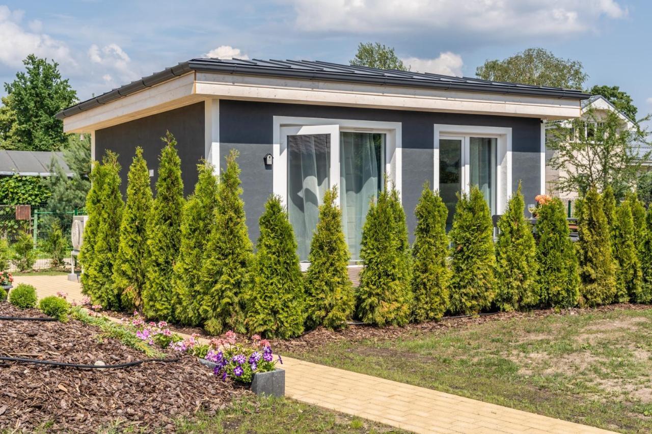 Family Garden House With Free Private Parking & Playground Villa Riga Kültér fotó