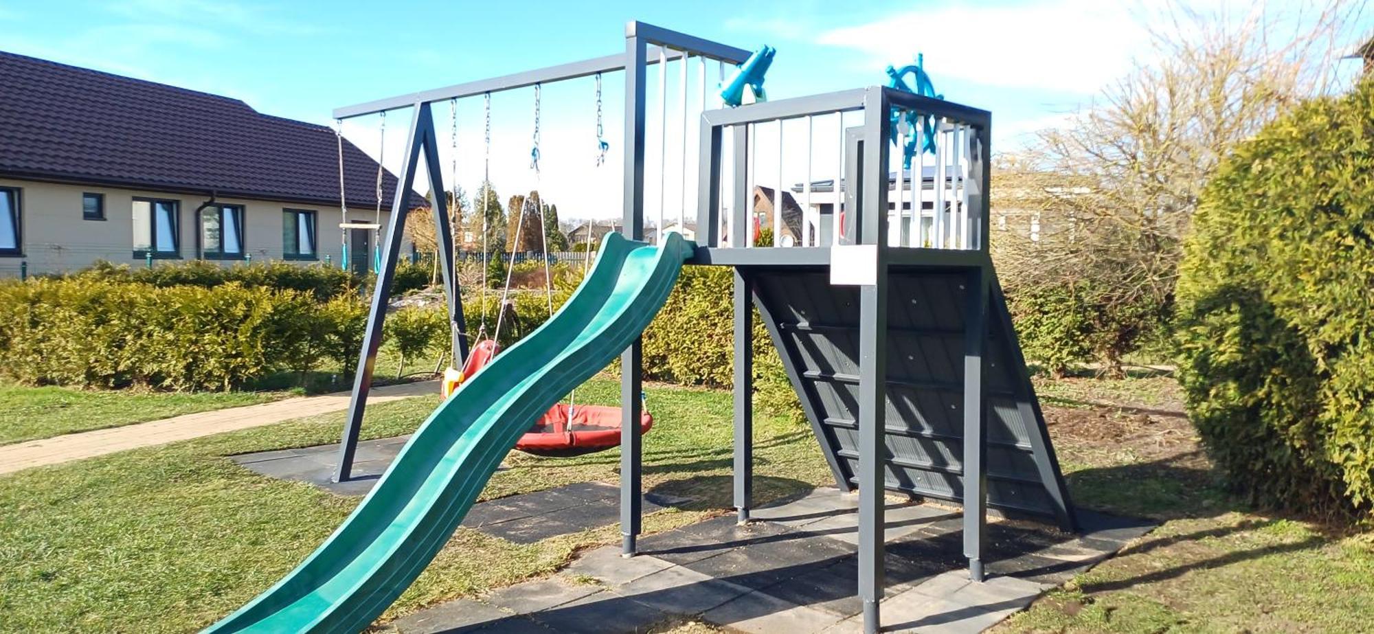 Family Garden House With Free Private Parking & Playground Villa Riga Kültér fotó